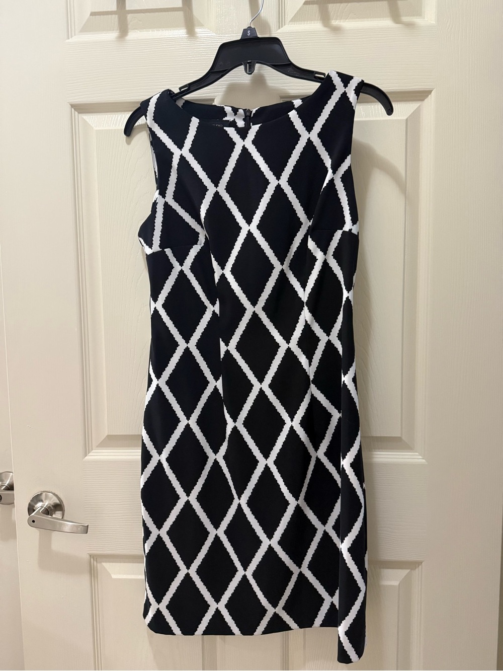 AB Studio Black and White Geometric Midi Shift Dress